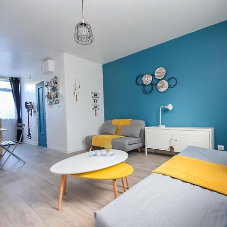 Grand Studio Au Coeur De Dinard A 1Min Du Marche Et 6Min Plage De L'Ecluse Apartment Exterior photo